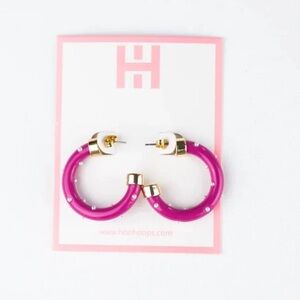 Earrings hoop with pearls. NWT